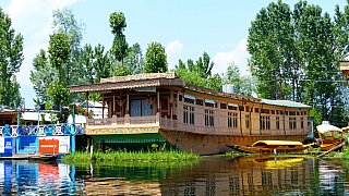 Hausboot Persian Palace auf dem Dal See bei Srinagar - Jammu & Kashmir: Essen & Schlafen