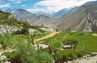 1998 - Blick von Altit &uuml;ber das Hunza-Tal - Nord-Pakistan: Landschaft