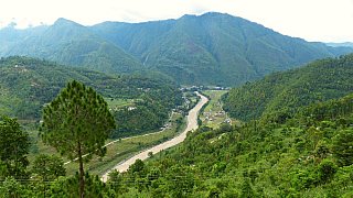2015 - Blick auf den Trisuli-Flluss - Helambu-Langtang: Landschaft