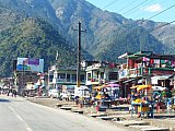 2014 - Mugglin, eine der Hauptorte am Trisuli Highway - Chitwan Nationalpark