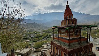 Kloster-Chorten in Ghiling - Nepal - Mustang 2024 - Sehensw&uuml;rdigkeiten