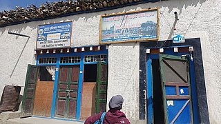 Lumbini Guesthouse - Nepal Mustang 2024 - Essen und Schlafen